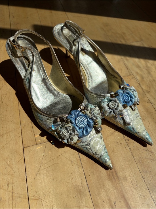 Marino Fabiani Shoes - Marino Fabiani Beaded Floral Slingback Heels never worn Made in Italy size 39